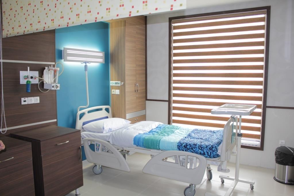 دانشگاه علوم پزشکی تهران - بیمارستان دکتر شریعتی